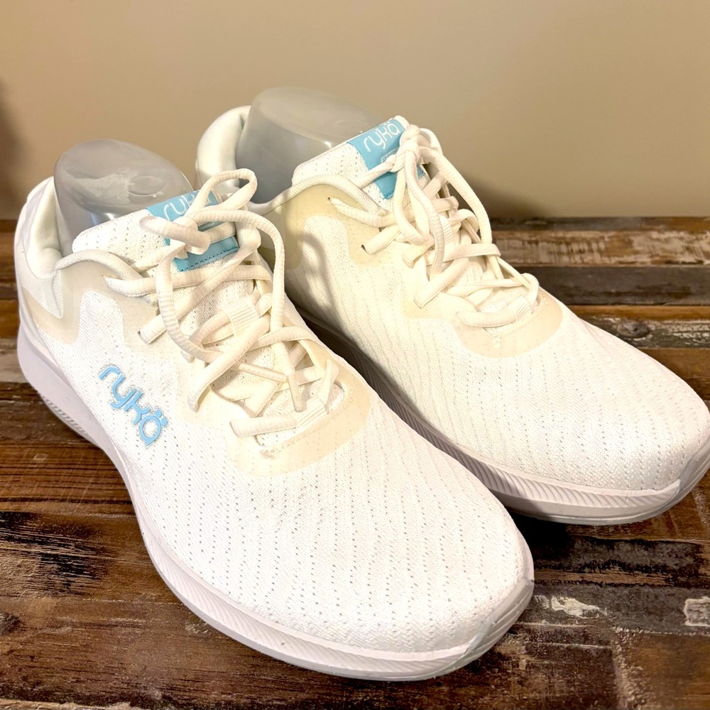 Ryka Womens Flourish Walking Shoe Size 11
